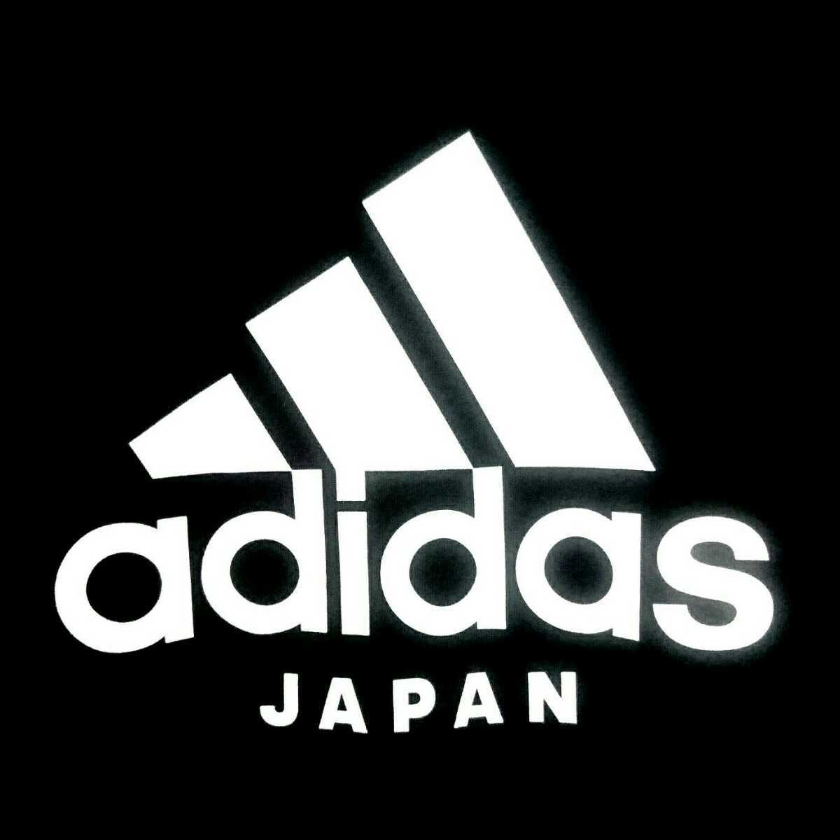 Adidas（アディダス）